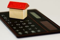 Jak wycenić dom z działką – kalkulator